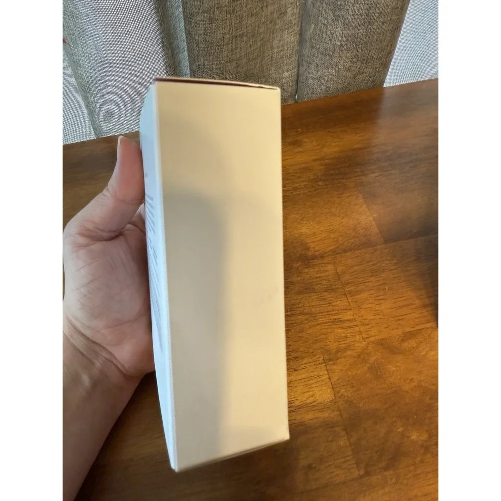 Monat Shimmering Radiance Body Luminizer & Perfect Finish Body Brush Illuminizer